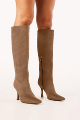 Finch Boots - Acorn Suede
