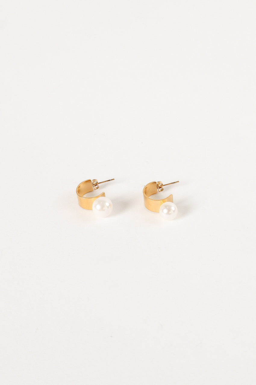 Callie Pearl Hoop Earrings - Gold