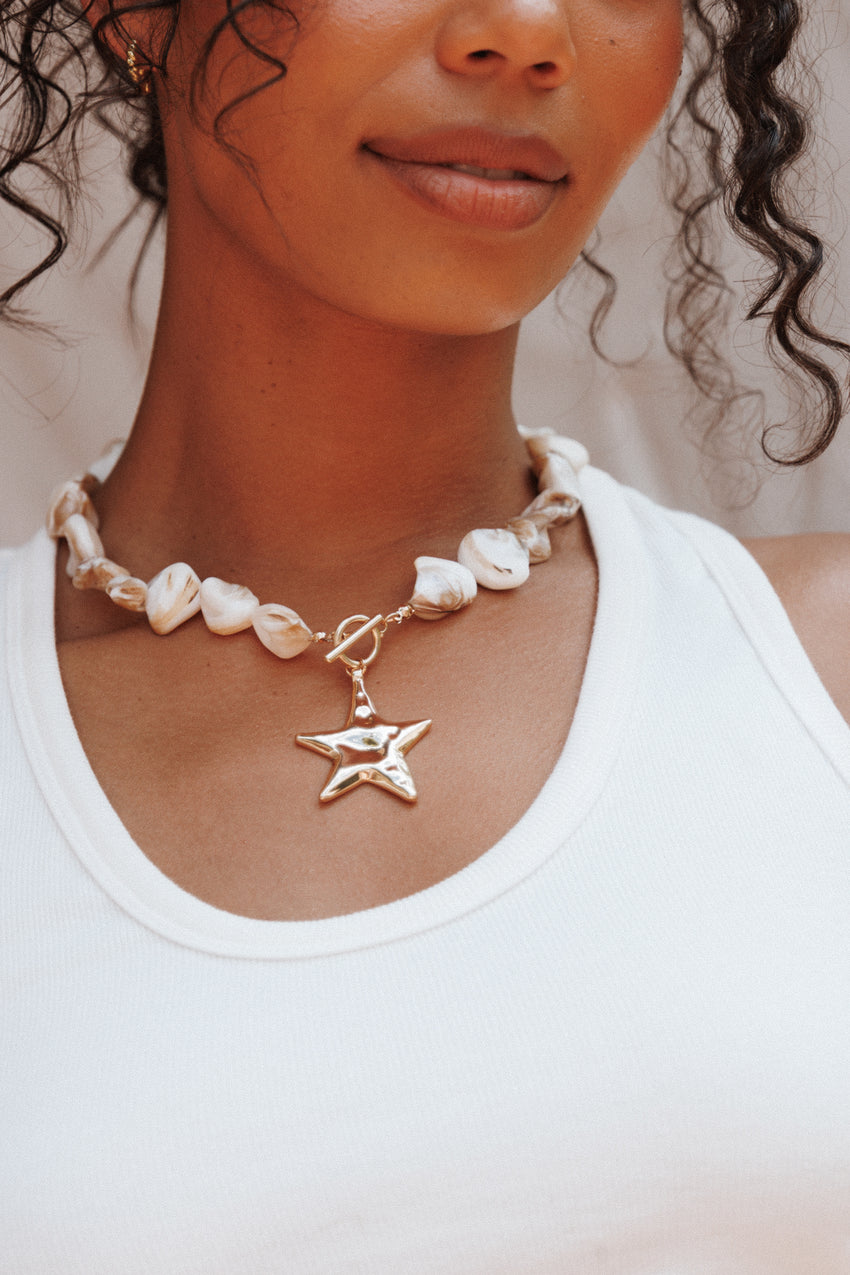 Gabbie Star Necklace - Pearl/Gold